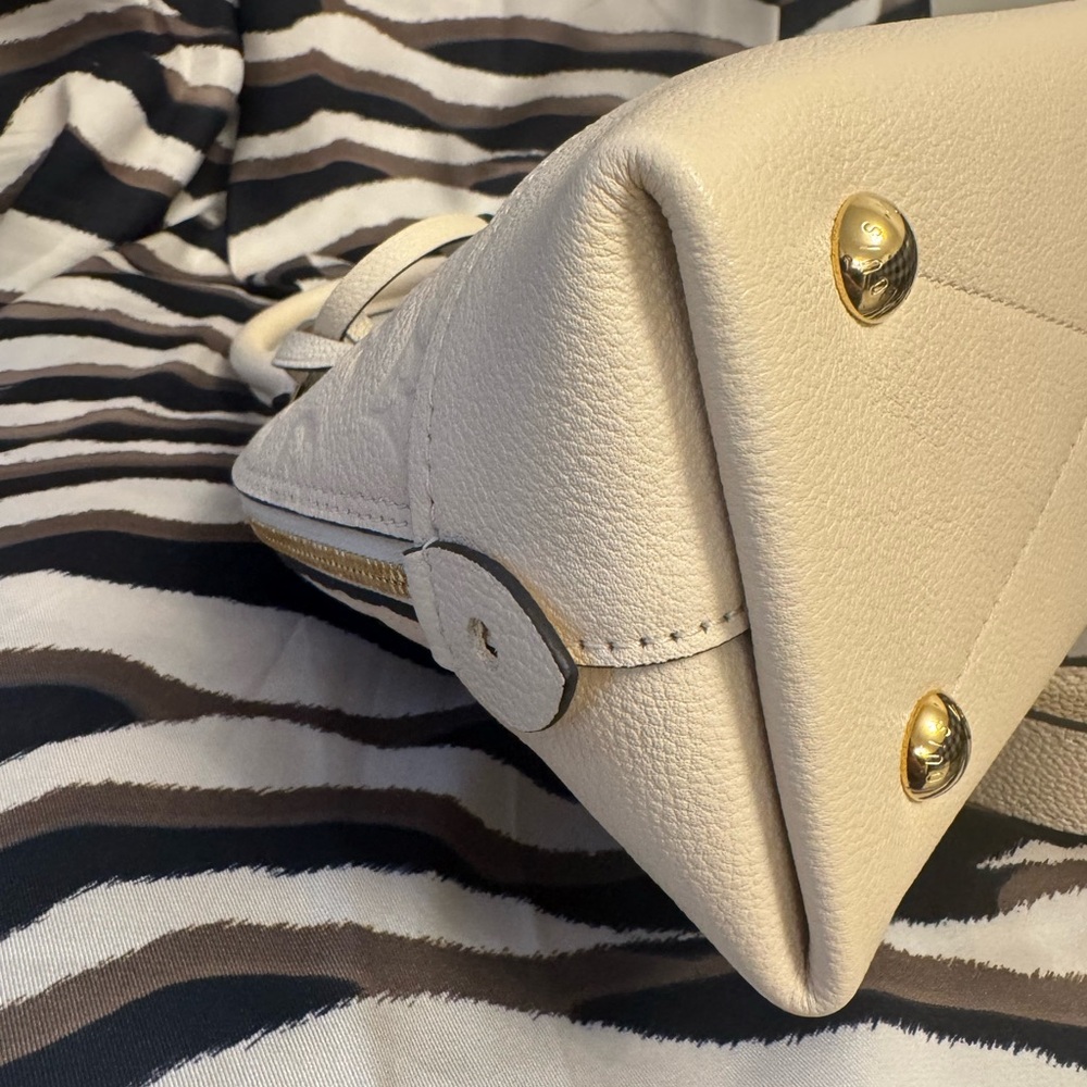 Louis Vuitton Empreinte Neo Alma BB in cream :) - Picture 11 of 17